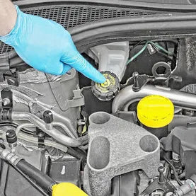Checking brake fluid – Haynes Manuals United Kingdom