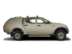 Opening the bonnet Mitsubishi L200 2006 - 2016 | Haynes Manuals