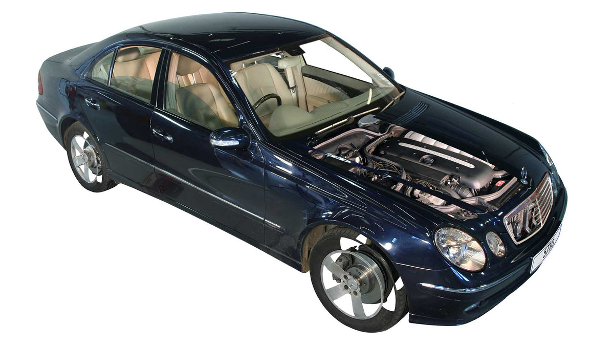 Opening the bonnet Mercedes-Benz E-Class 2002 - 2010 | Haynes Manuals