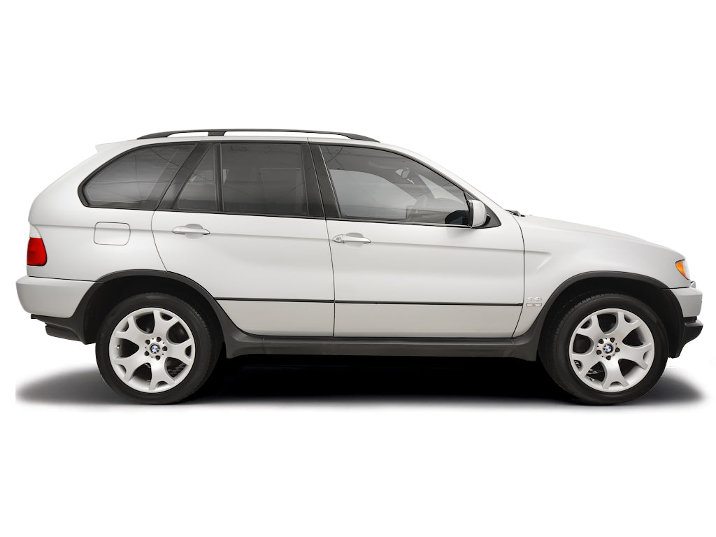Opening the bonnet BMW X5 1999 - 2006 | Haynes Manuals