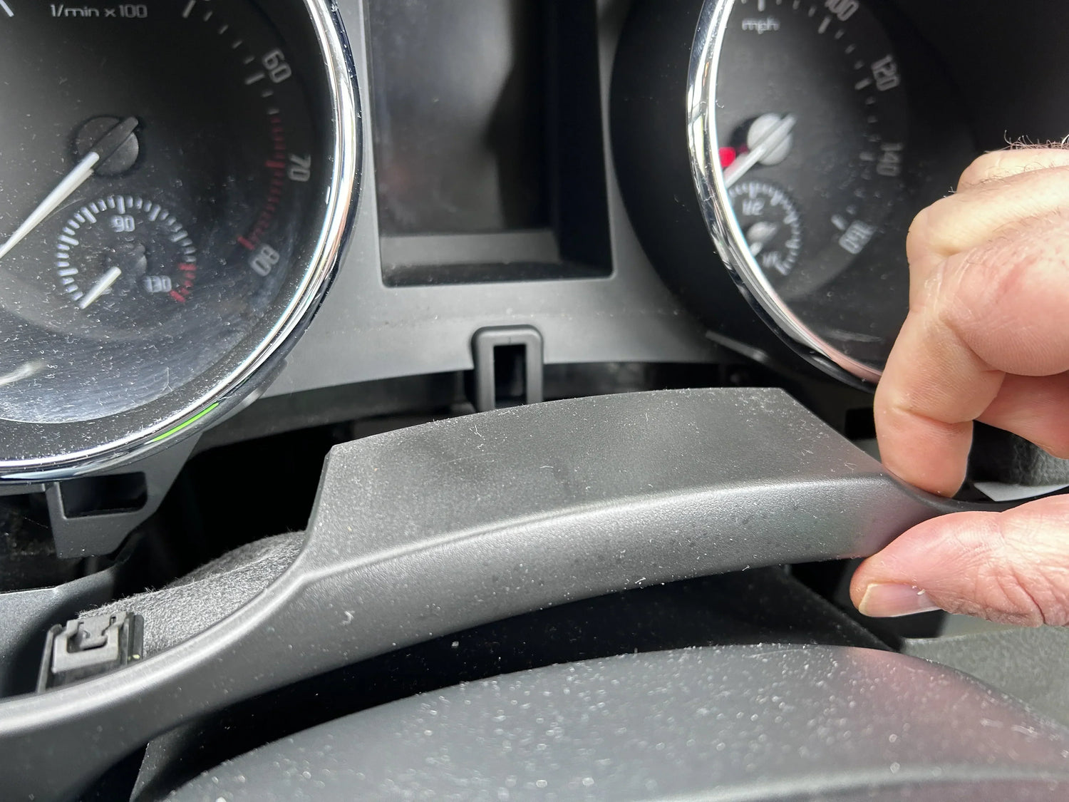 Skoda Yeti instrument cluster repair - part 1