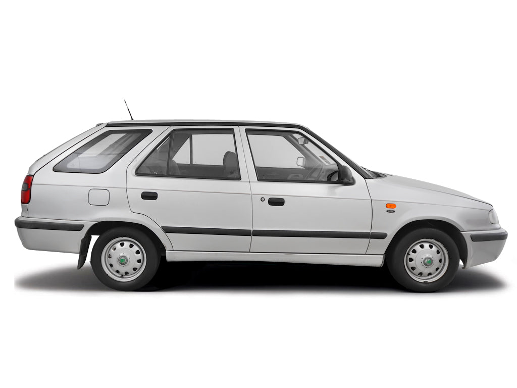Opening the bonnet Skoda Felicia 1998 - 2001 | Haynes Manuals