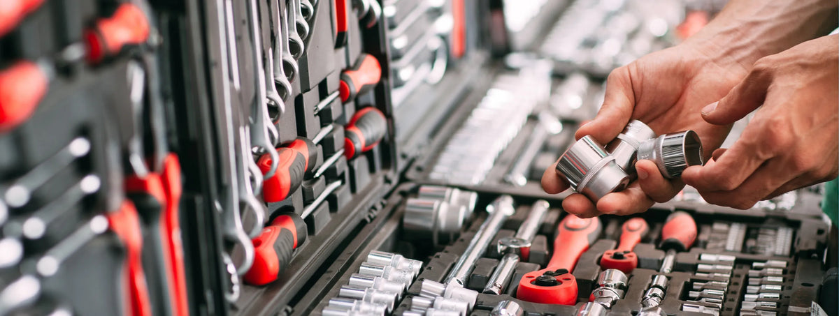 5 tools for working on your car that you really shouldn’t skimp on